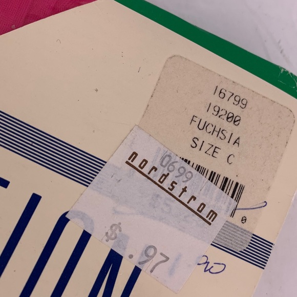 Vintage Collection Hosiery Hot Pink Women’s Nylons - Picture 7 of 9